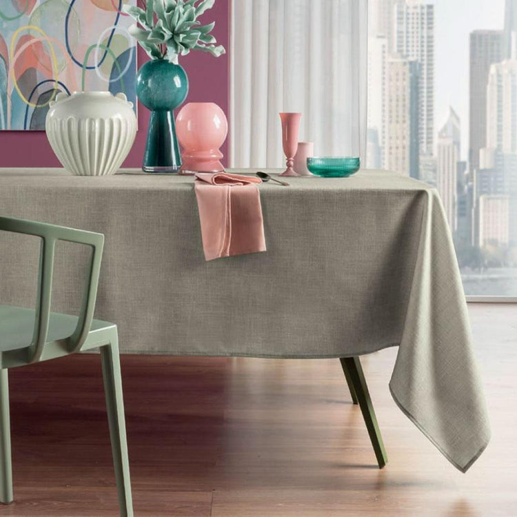 Schmutzabweisende Tischdecke in Salbeigrün 155x180 cm - 6 Plätze